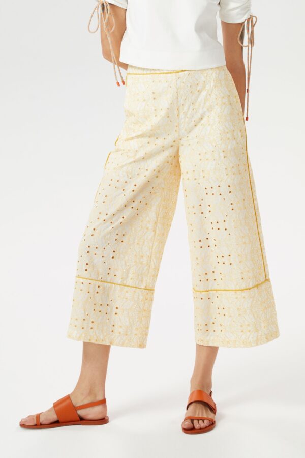 Pantalon jupe culotte à broderie jaune