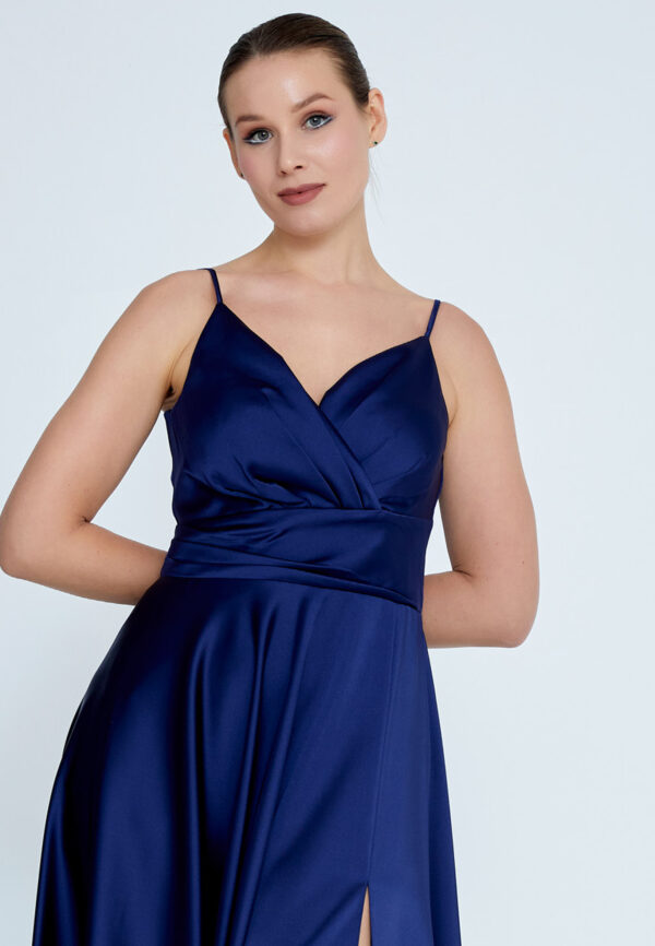 Robe en satin marine (du 42 au 50) – Image 3